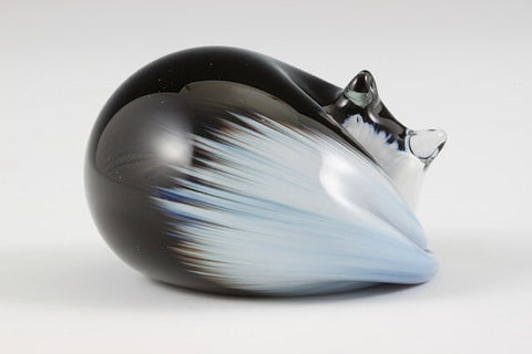 Nunwell Glass - Sleeping Cat Paperweights