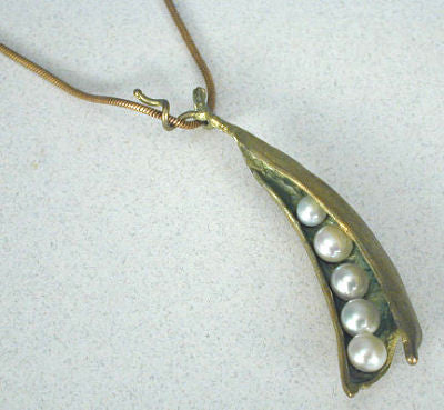 Silver Seasons - Michael Michaud - Peapod Necklace
